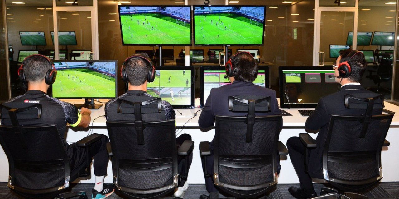 Hakemlere verilen puan cezası tartışma konusu