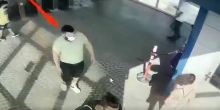 Metrobüste cep telefonu hırsızlığı kamerada