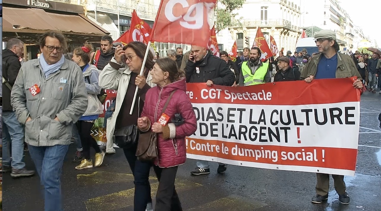 Fransa’da yaklaşık 200 şehirde hükümet karşıtı protesto