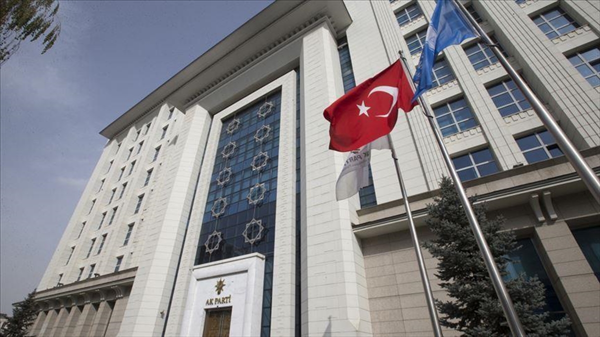 AK Parti İstanbul Milletvekili İsmet Uçma vefat etti