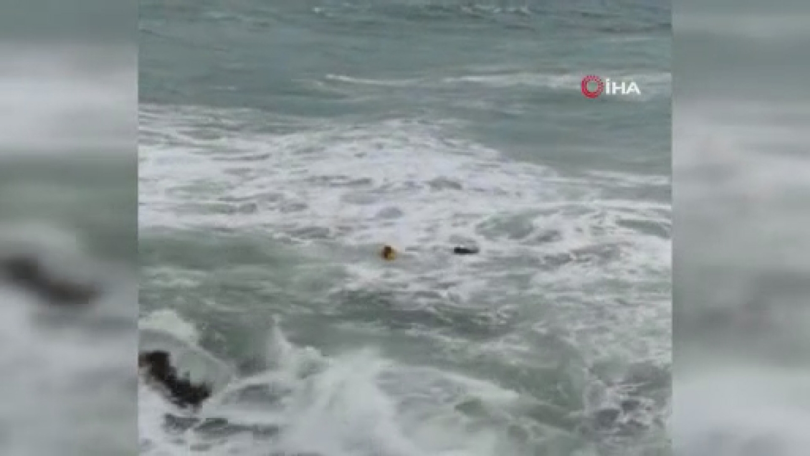 Denize Düşen 4 Kişiden 1’inin Hayatını Kaybettiği Korkunç Olayın Görüntüsü Ortaya Çıktı