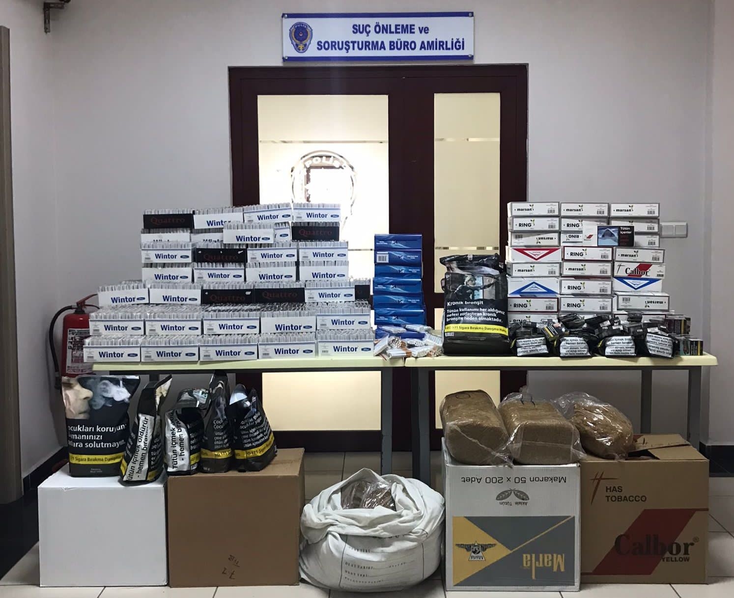 Kocaeli’de Binlerce Kilogram Tütün ve Makaron Ele Geçirildi