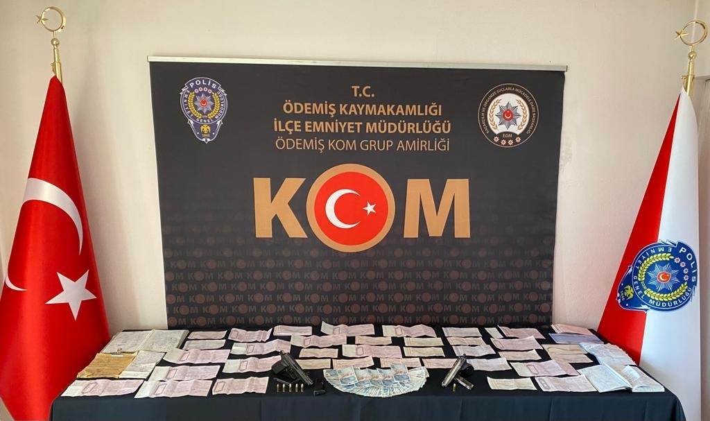 İzmir’de Tefeci Operasyonu: 2 Gözaltı