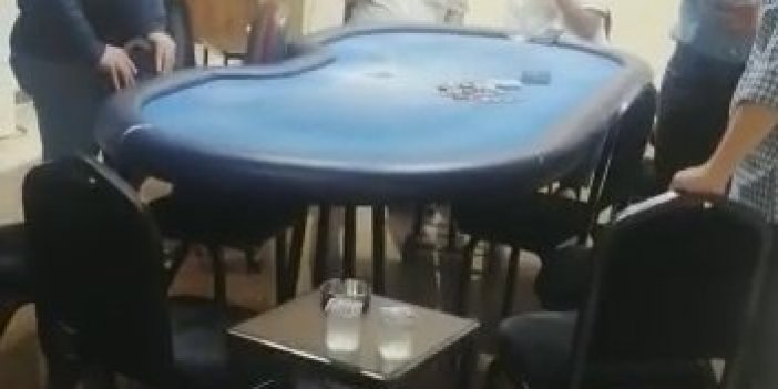 Kumar oynarken polise yakalanınca çekirdek çitlediler