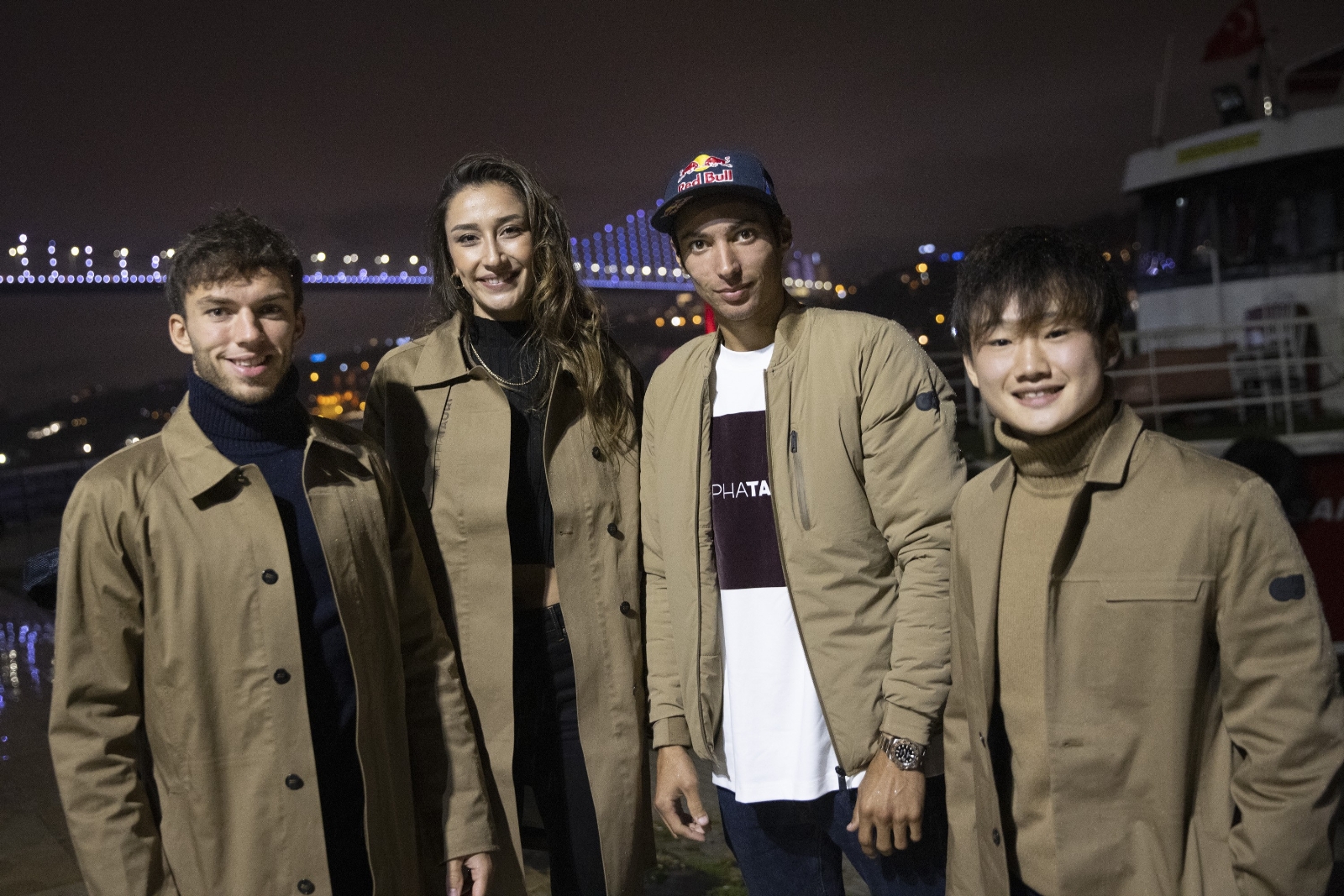 Hande Baladın ve Toprak Razgatlıoğlu Formula 1 pilotlarını ağırladı