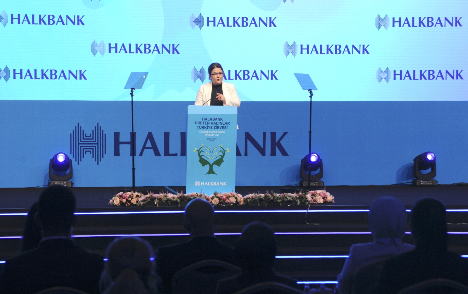 "2023 yılında kadınların iş gücüne katılım oranının yüzde 38,5’e yükselmesini hedefliyoruz"