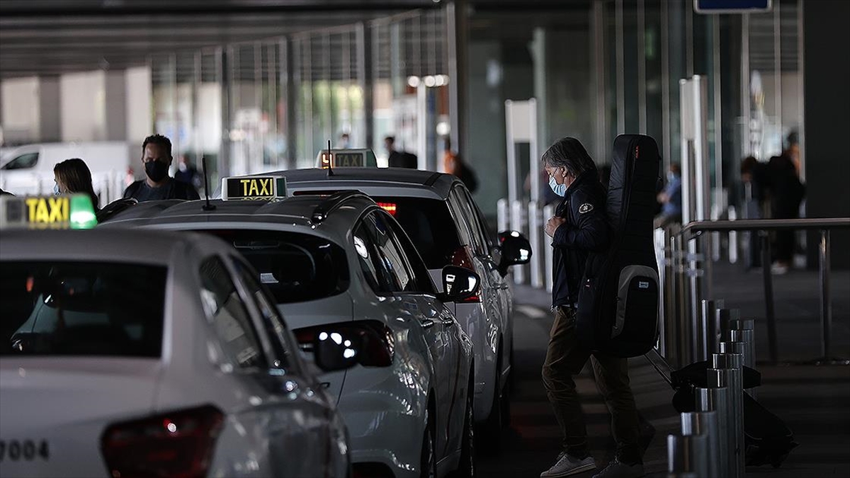 AB, Seyahat Kısıtlamalarının Kaldırılabileceği Ülkeler Listesini Güncelledi