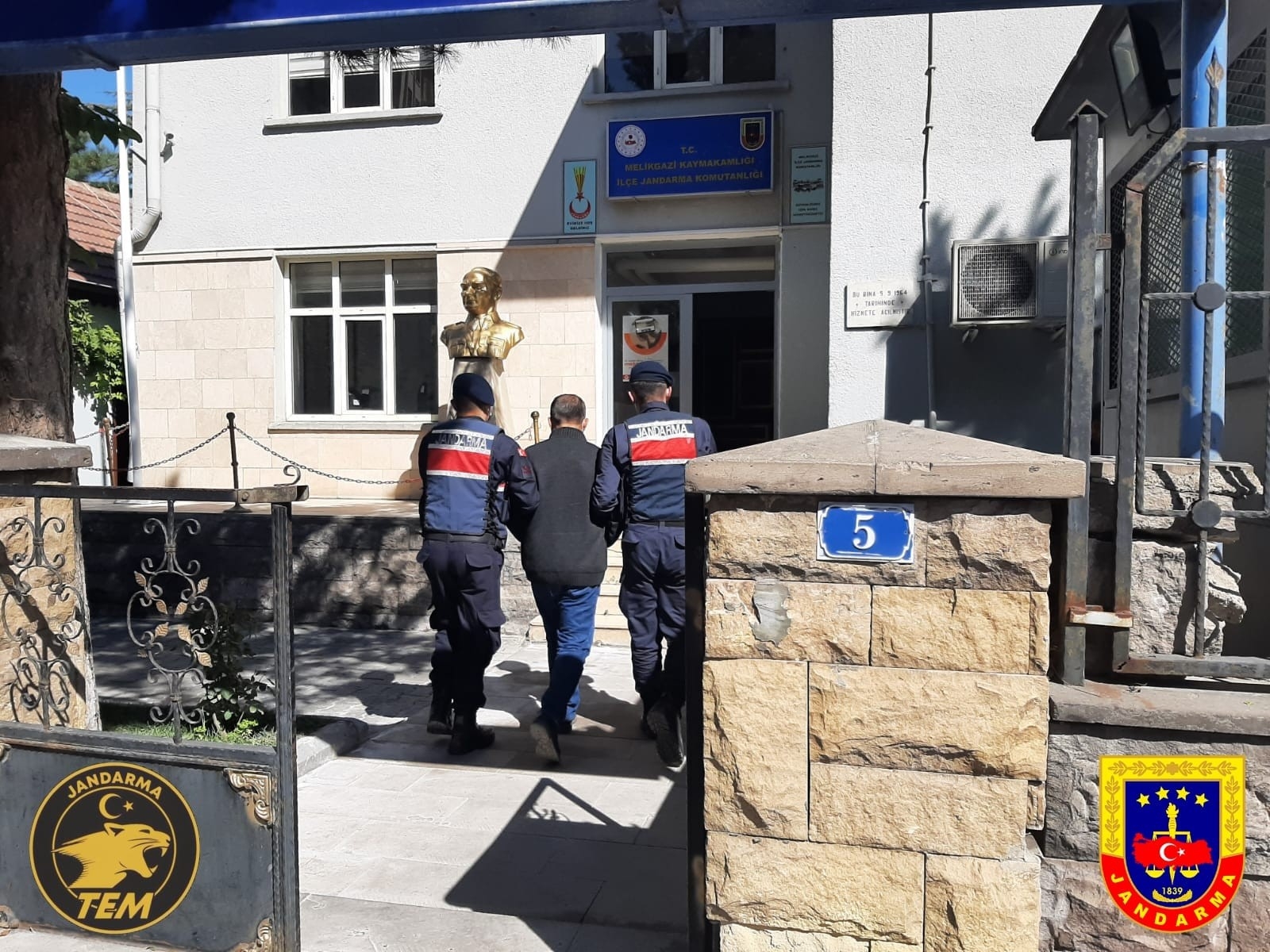 Jandarmadan FETÖ Operasyonu: 2 Gözaltı