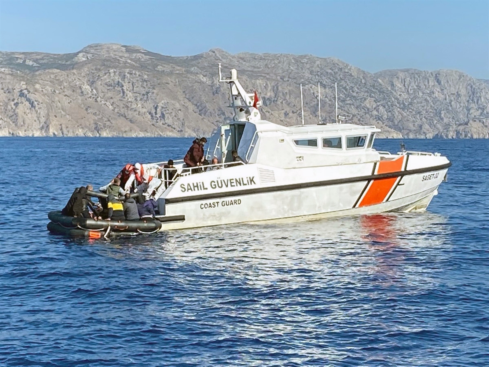 Marmaris’te 40 Göçmen Kurtarıldı