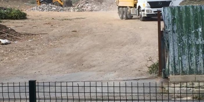 Büyükada’da inşaat atıklarını ormanlık alana döktüler