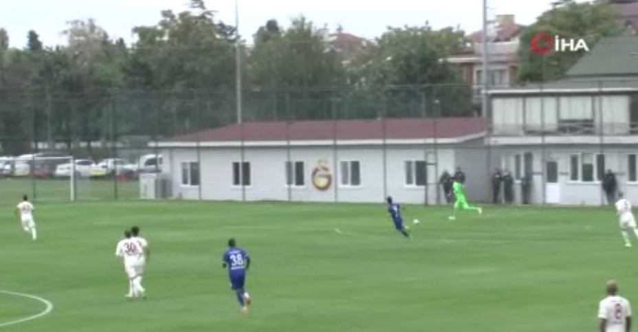 Galatasaray hazırlık maçında Tuzlaspor’u 4-3 mağlup etti