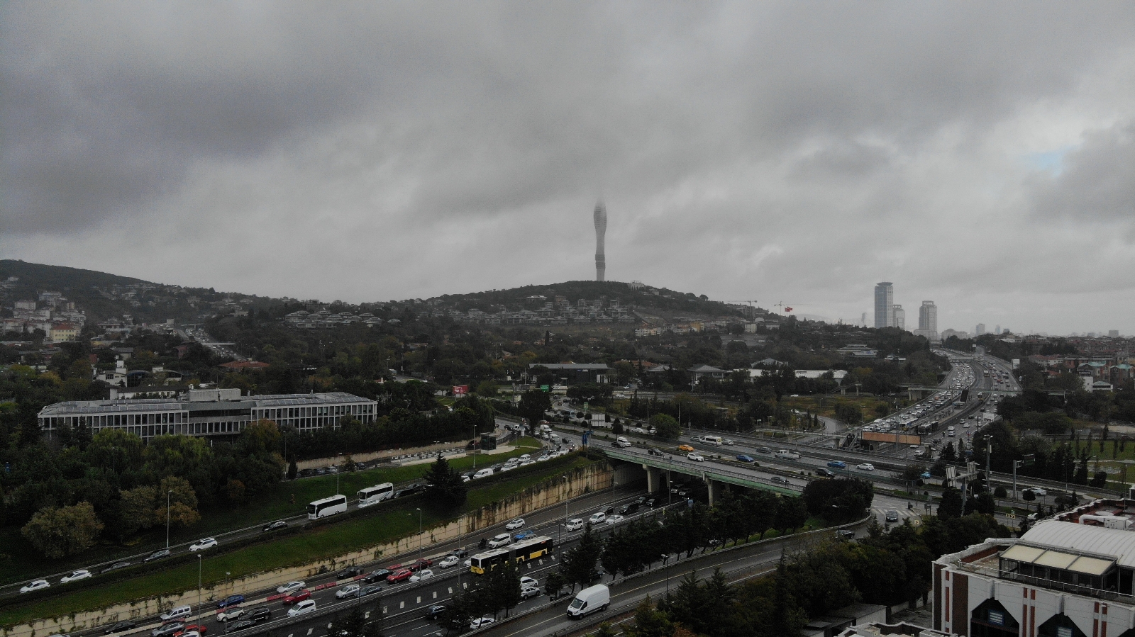 Çamlıca Kulesi’nin Sisle Dansı