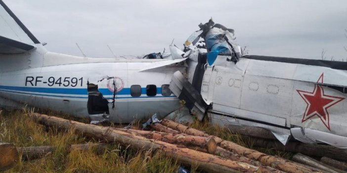 Rusya'da uçak düştü: 16 ölü