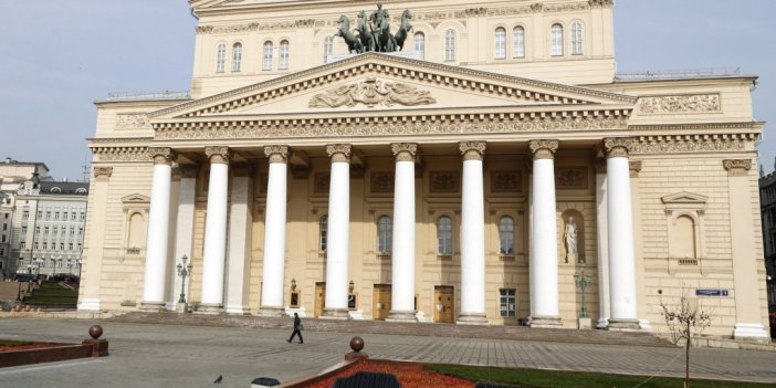 Rusya’daki Bolşoy Tiyatrosu’nda kaza: 1 ölü