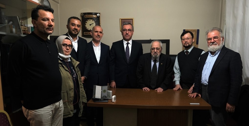 Sezai Karakoç’a Kahramanmaraş’tan Fahri Hemşehrilik Beratı