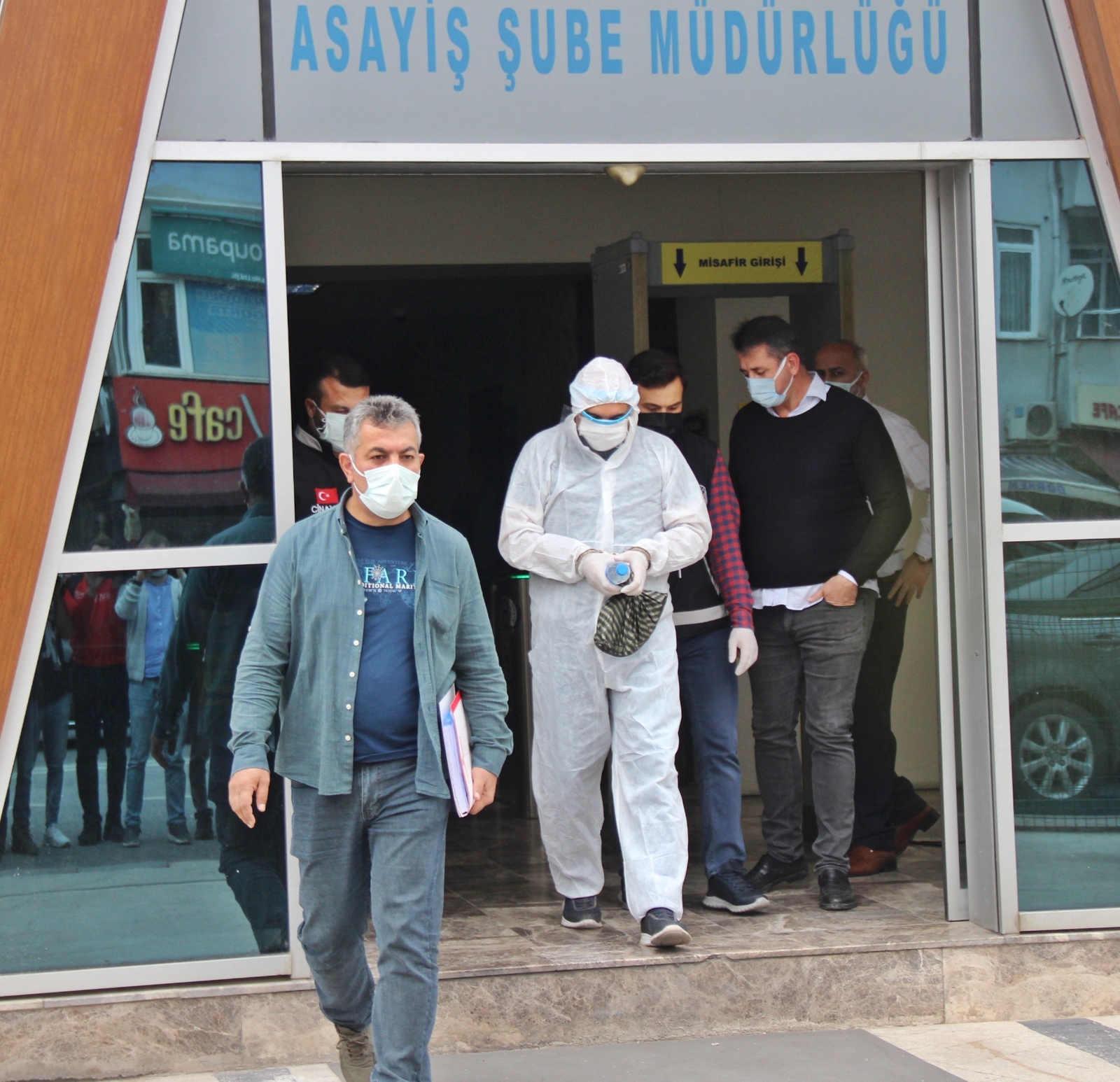 17 yıllık cinayetin katil zanlıları tutuklandı