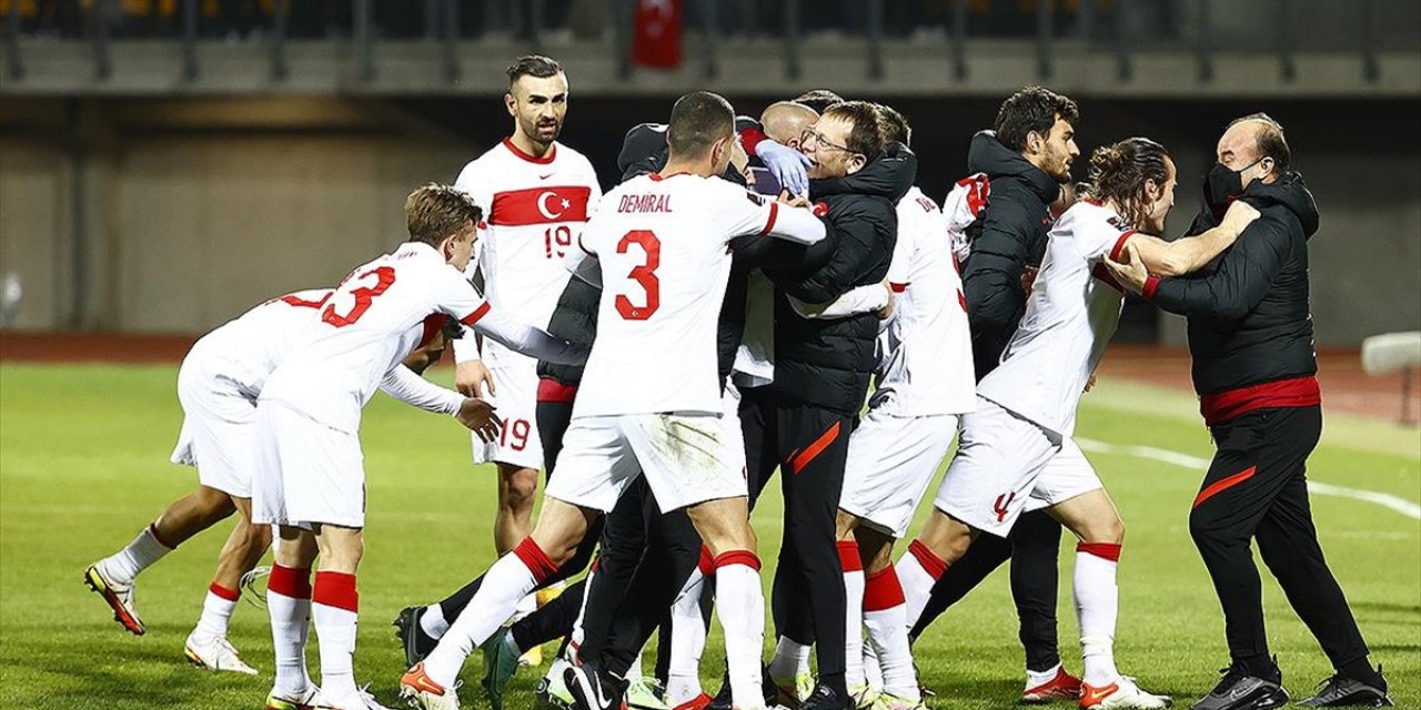 Türkiye 3 Puana 90+9'da Uzandı
