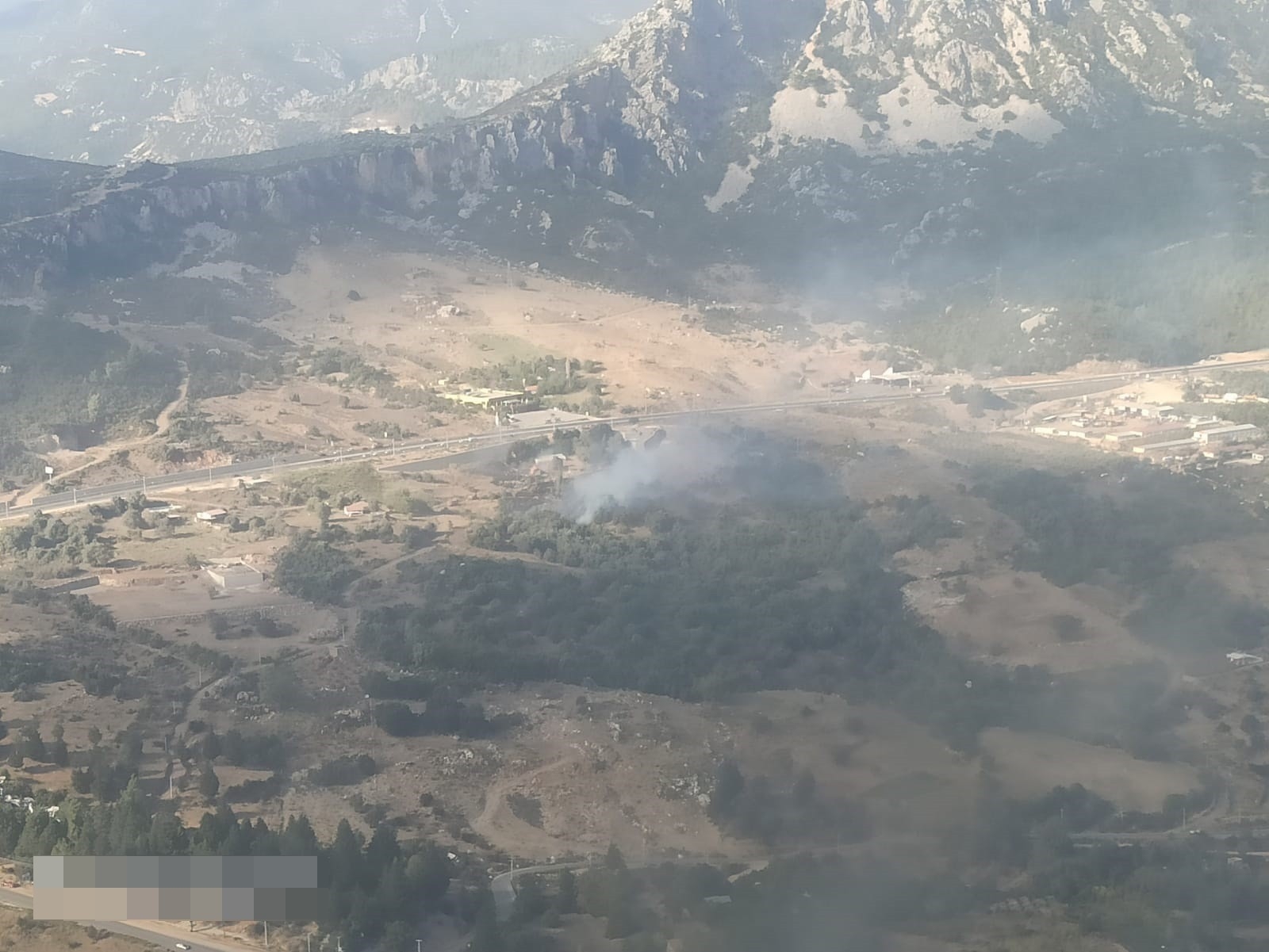 Makilik alanda çıkan yangında 10 dönüm alan zarar gördü