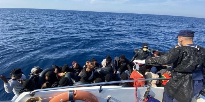 Yunan unsurlarınca geri itilen 100 düzensiz göçmen kurtarıldı