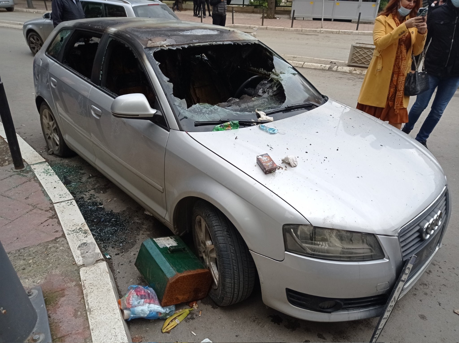 Kosova sokakları savaş alanına döndü