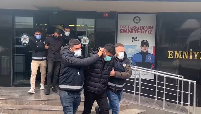 Şırnak’tan Gelip Kadıköy’de Sokak Ortasında ‘Namus’ Cinayeti İşledi