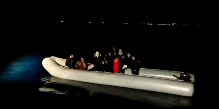 Sürüklenen bottaki göçmenleri Sahil Güvenlik kurtardı