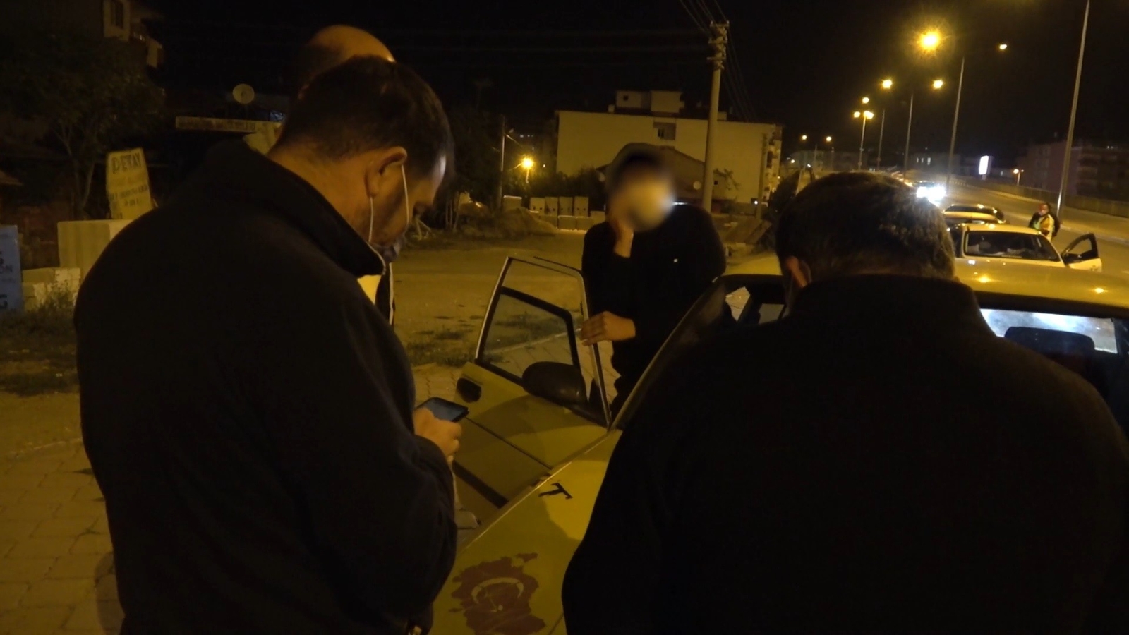 Koronavirüs Temaslısı Lise Öğrencisi "şok" Uygulamaya Takıldı