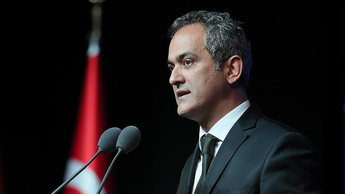 Bakan Özer: “İkinci doz aşılarını tamamlamış öğretmenlerimizin oranı yüzde 87"