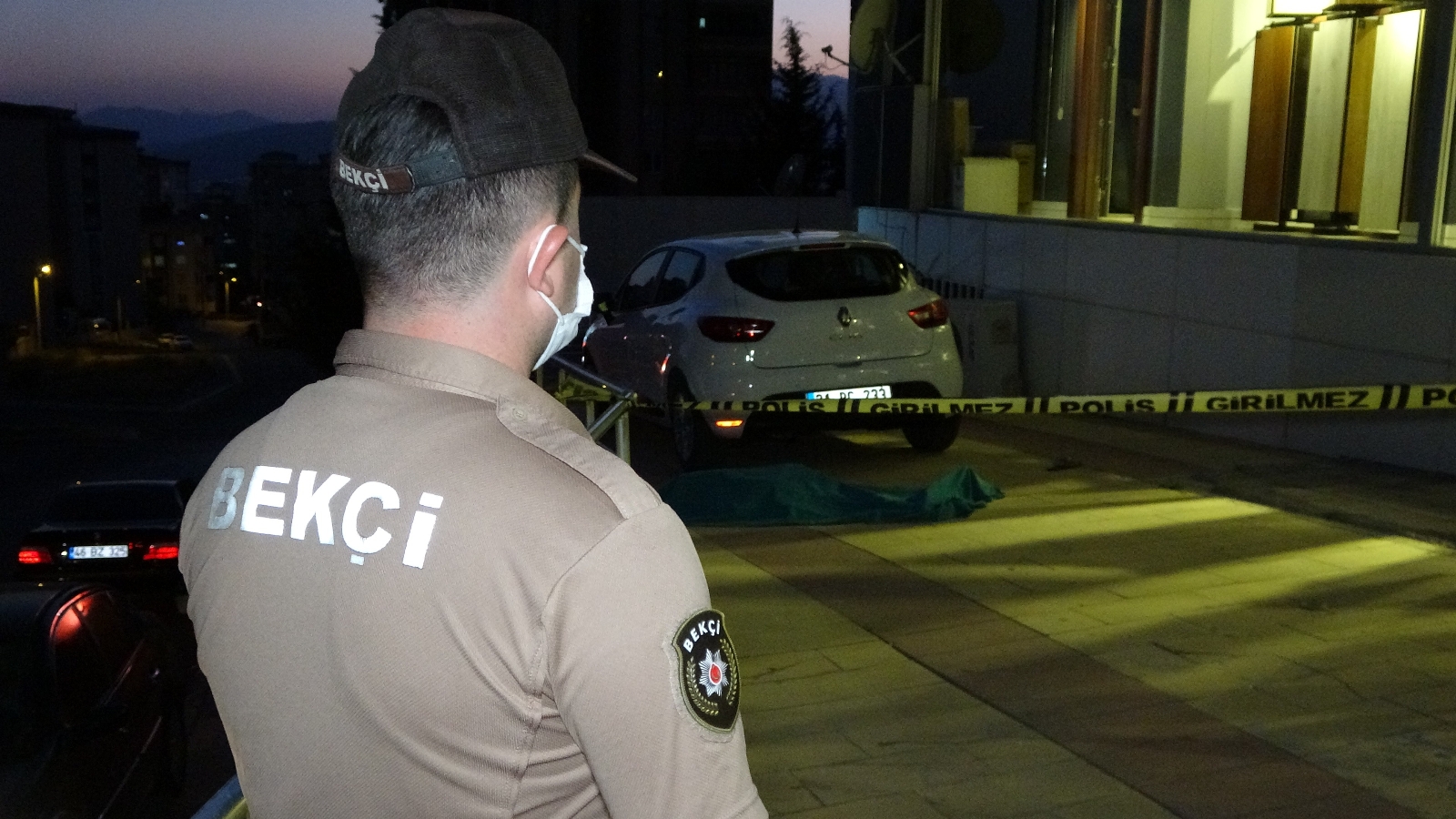 93 Yaşındaki Yaşlı Kadın Pencereden Düşerek Hayatını Kaybetti