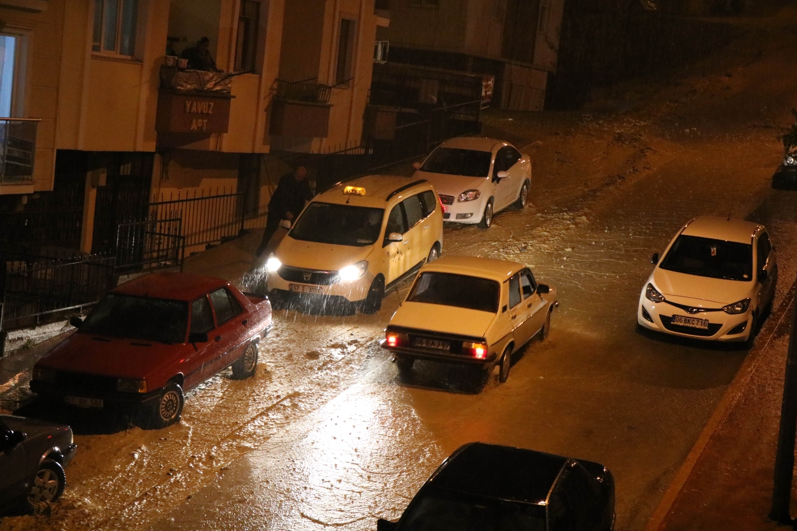 Boyabat’ta sağanak etkili oldu