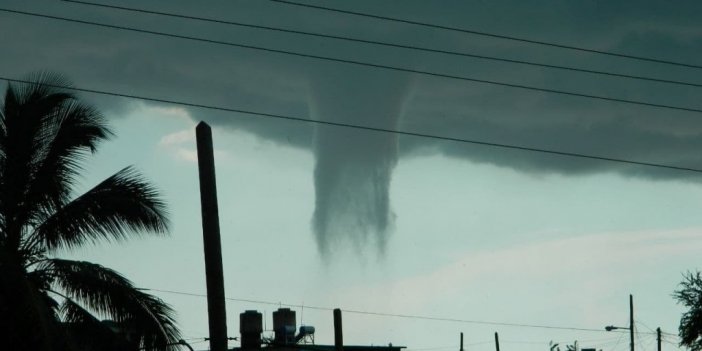 Küba’da su hortumu