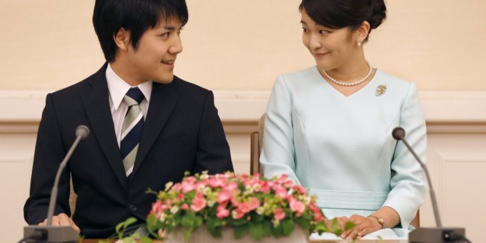 Aşkı kraliyete tercih eden Japon prensesin müstakbel eşinden imparatorluk malikanesini ziyaret