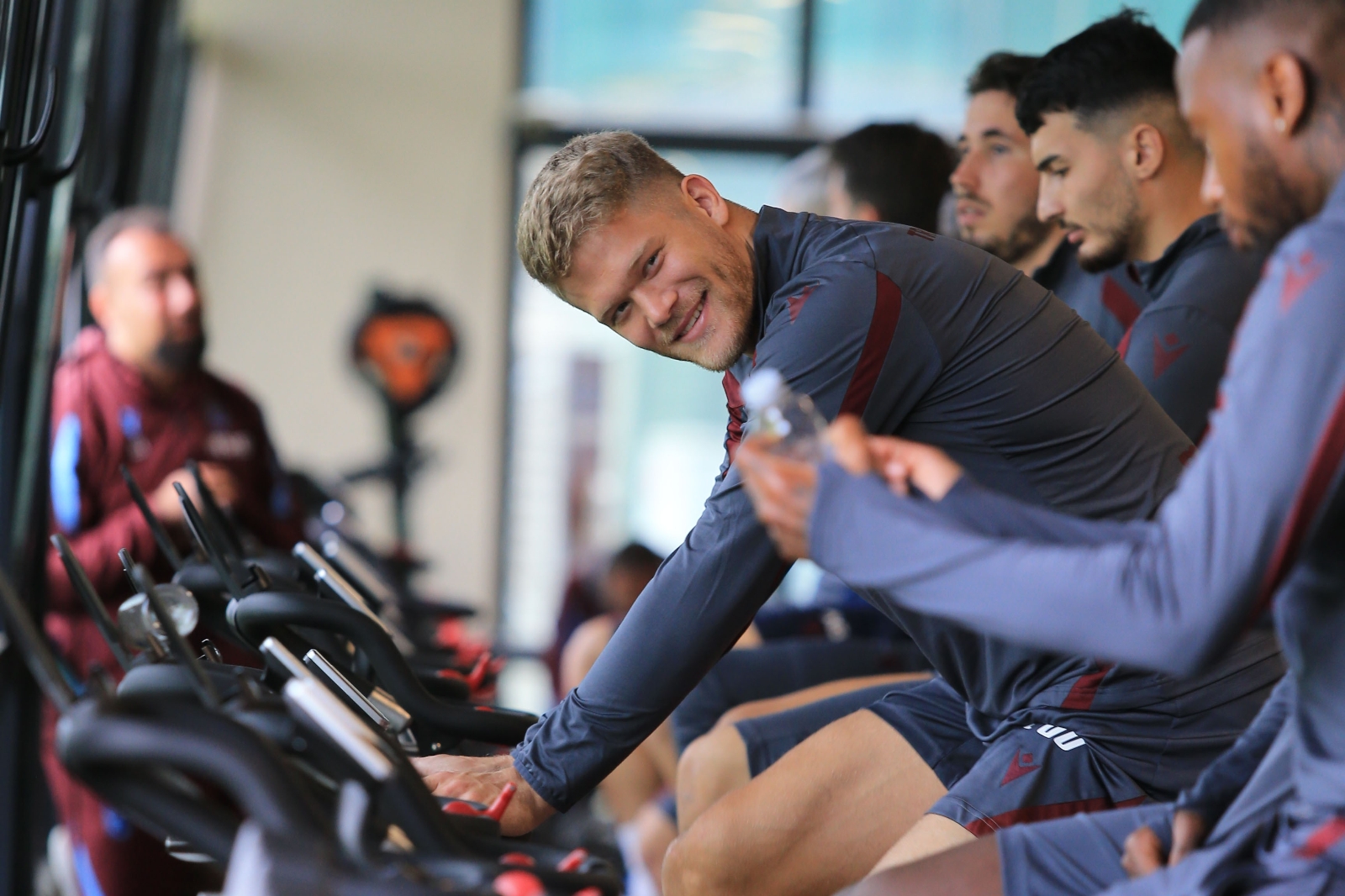 Trabzonspor, Göztepe maçı hazırlıklarına keyifli başladı