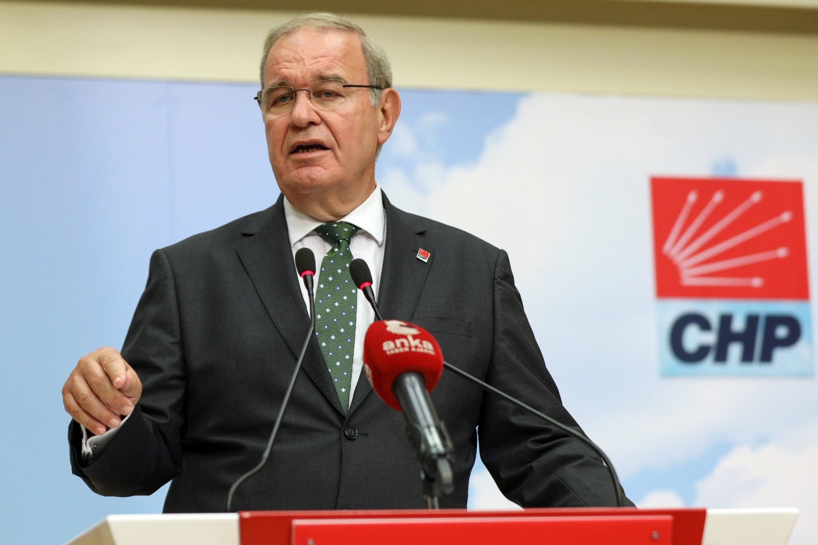 CHP Sözcüsü Öztrak’tan Kemal Kılıçdaroğlu’nun Bürokratlara Yönelik Sözlerine Açıklama