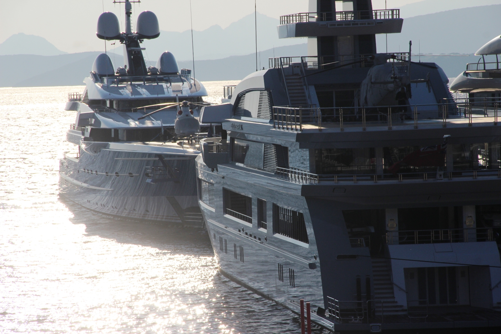 Milyon Dolarlık Yatlar Ardı Ardına Yanaştı, Bakan Bir Daha Baktı