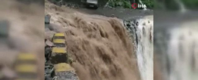 Hindistan’da sel ve toprak kayması: 16 ölü