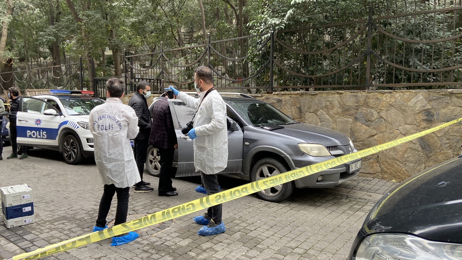 İstanbul’da Araç İçerisinde Şüpheli Ölüm: Kalbinden Vurulmuş Halde Bulundu