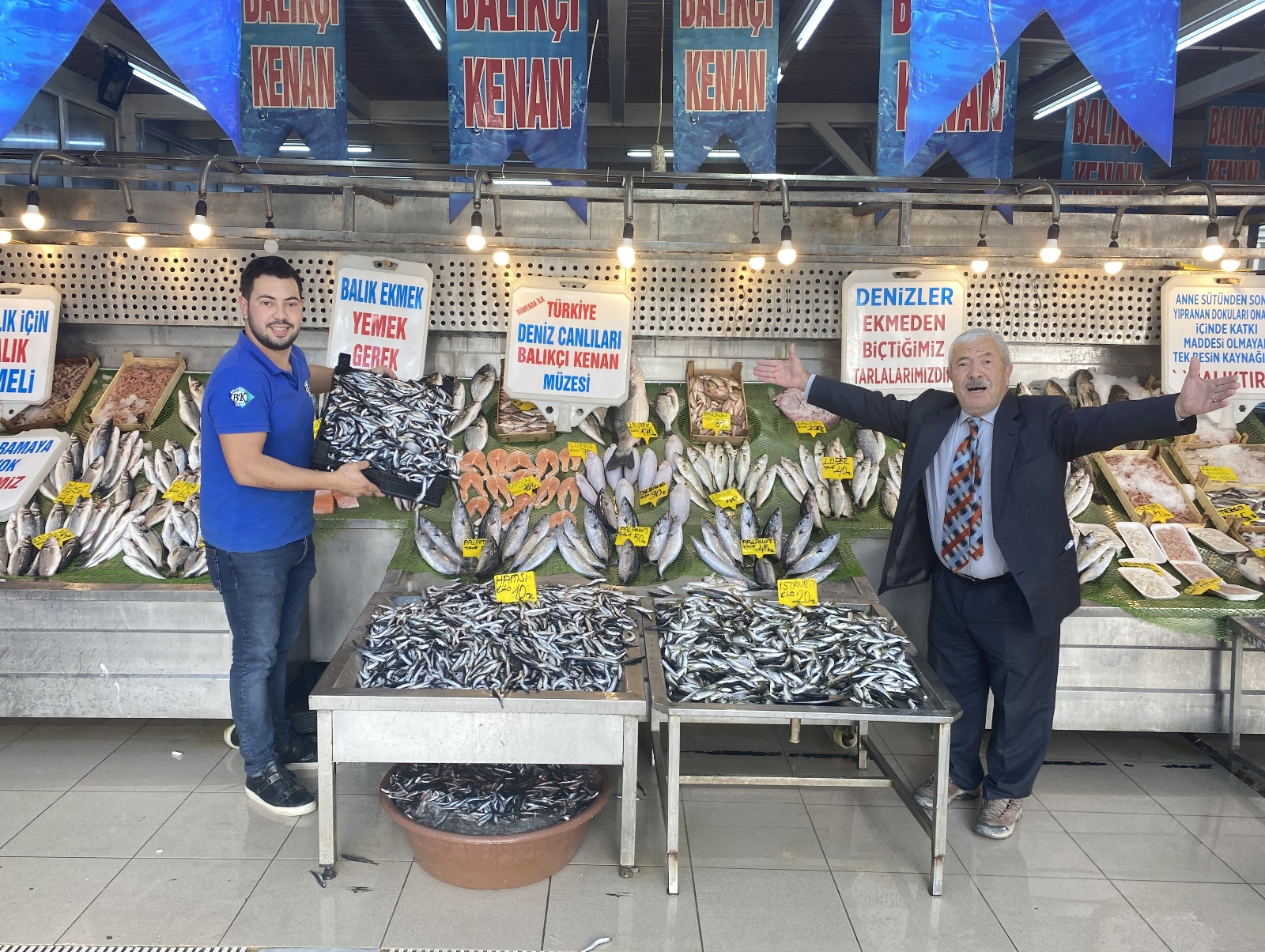 Tezgahlarda Hamsinin Kilogramı 10 Liraya Kadar Düştü