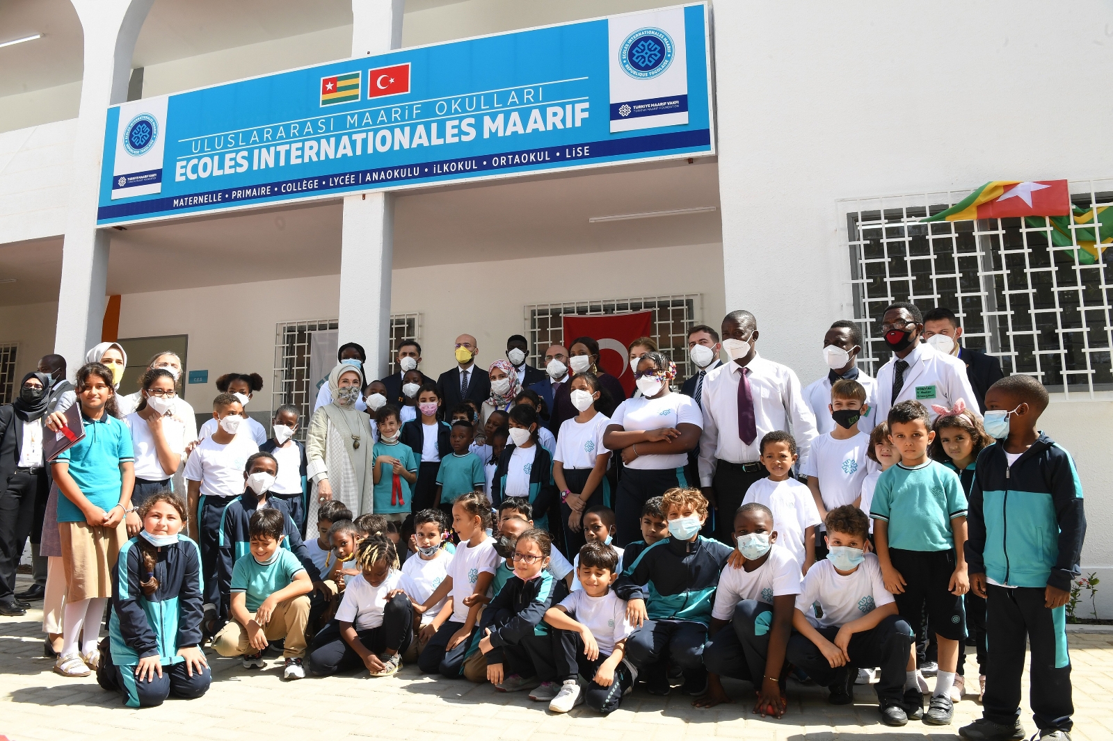 Emine Erdoğan, Togo’da Türkiye Maarif Vakfı Eğitim Kampüsü’nün Açılışına Katıldı