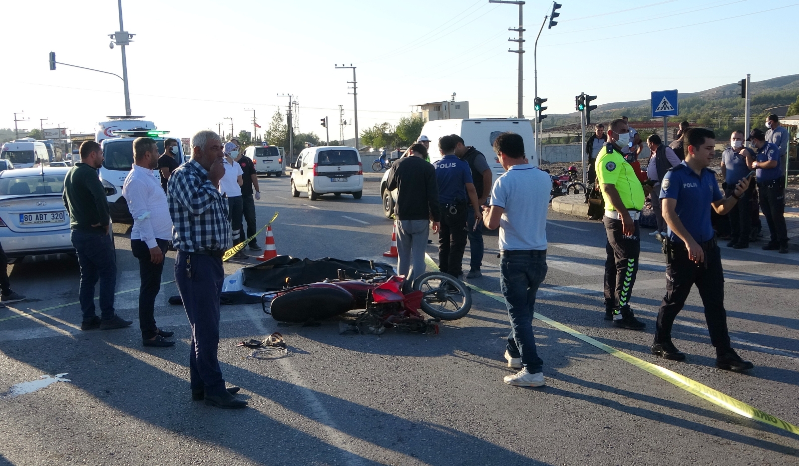 Otobüsün Altında Kalan Motosikletli Hayatını Kaybetti