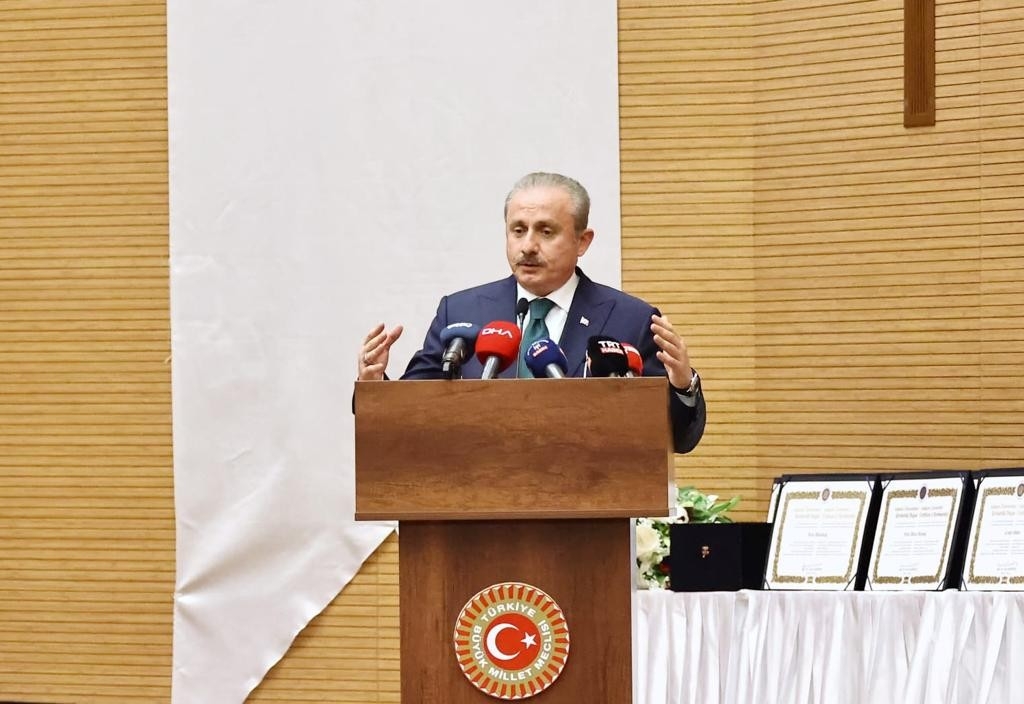 Şentop: “Türkiye neresinden bakarsak bakalım dünyanın en büyük 20 ekonomisi içerisinde yer alıyor”