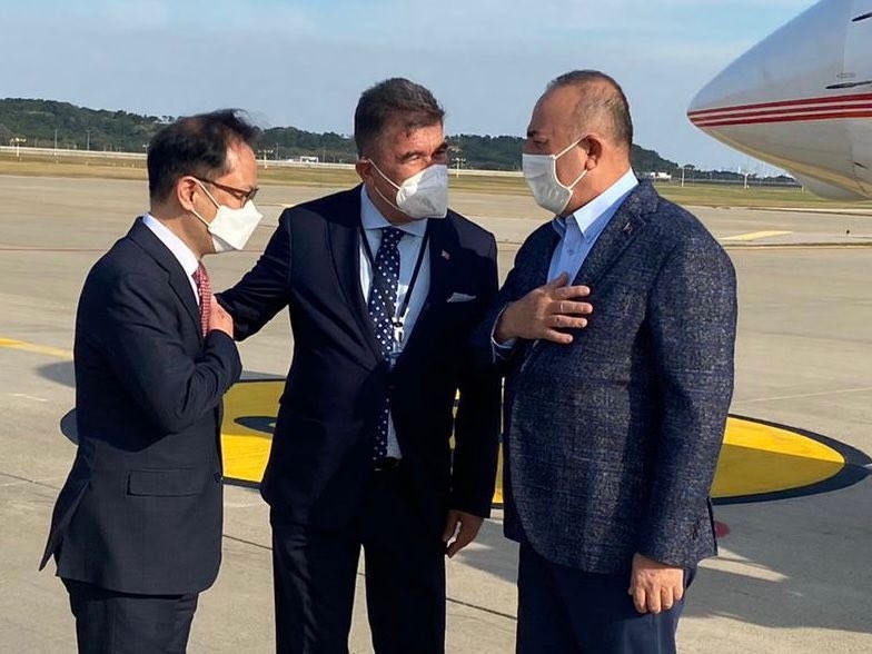 Bakan Çavuşoğlu Güney Kore’de