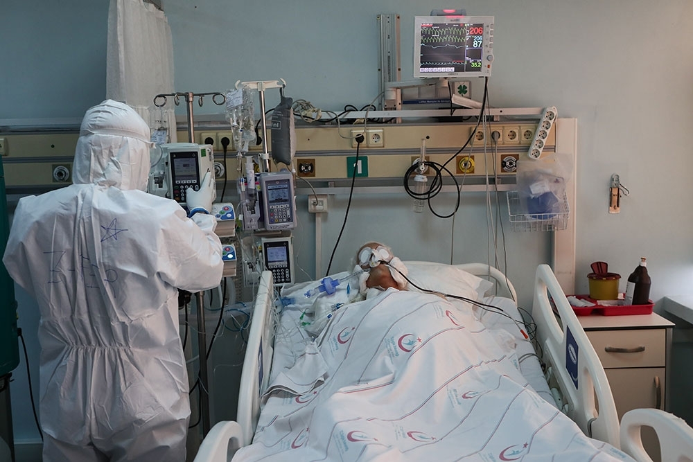 İngiltere’de Vaka Sayıları Kış Aylarında 100 Bine Çıkabilir