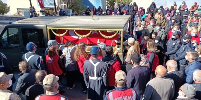 Erzurum şehidini uğurluyor