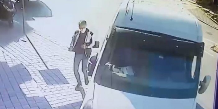 Esenyurt’ta 3 kişinin ezilmekten son anda kurtulduğu kaza anı kamerada