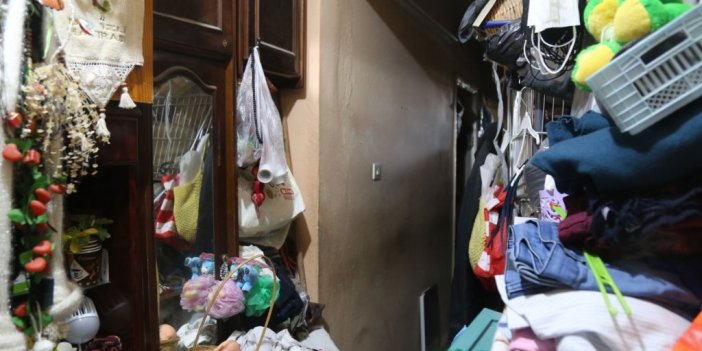 80 yaşındaki kadının evinden 7 kamyon çöp çıktı