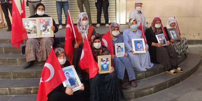 Evlat nöbetindeki anneden oğluna Kürtçe ‘teslim ol’ çağrısı