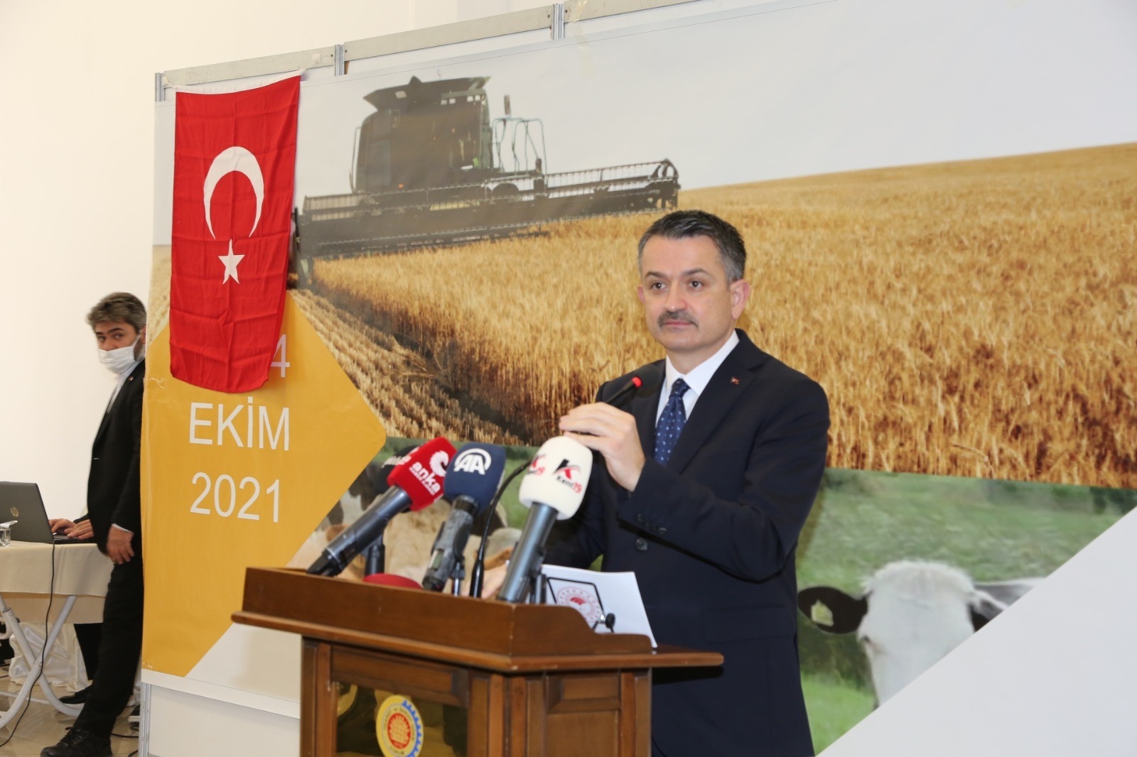 Bakan Pakdemirli: “3 yılda tarımsal destekleri yüzde 65 artışla 24 milyar liraya çıkardık”