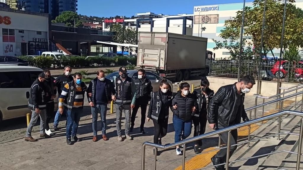 Trabzon Merkezli 12 İlde 450 Milyon Liralık Dolandırıcılık Operasyonu: 18 Gözaltı