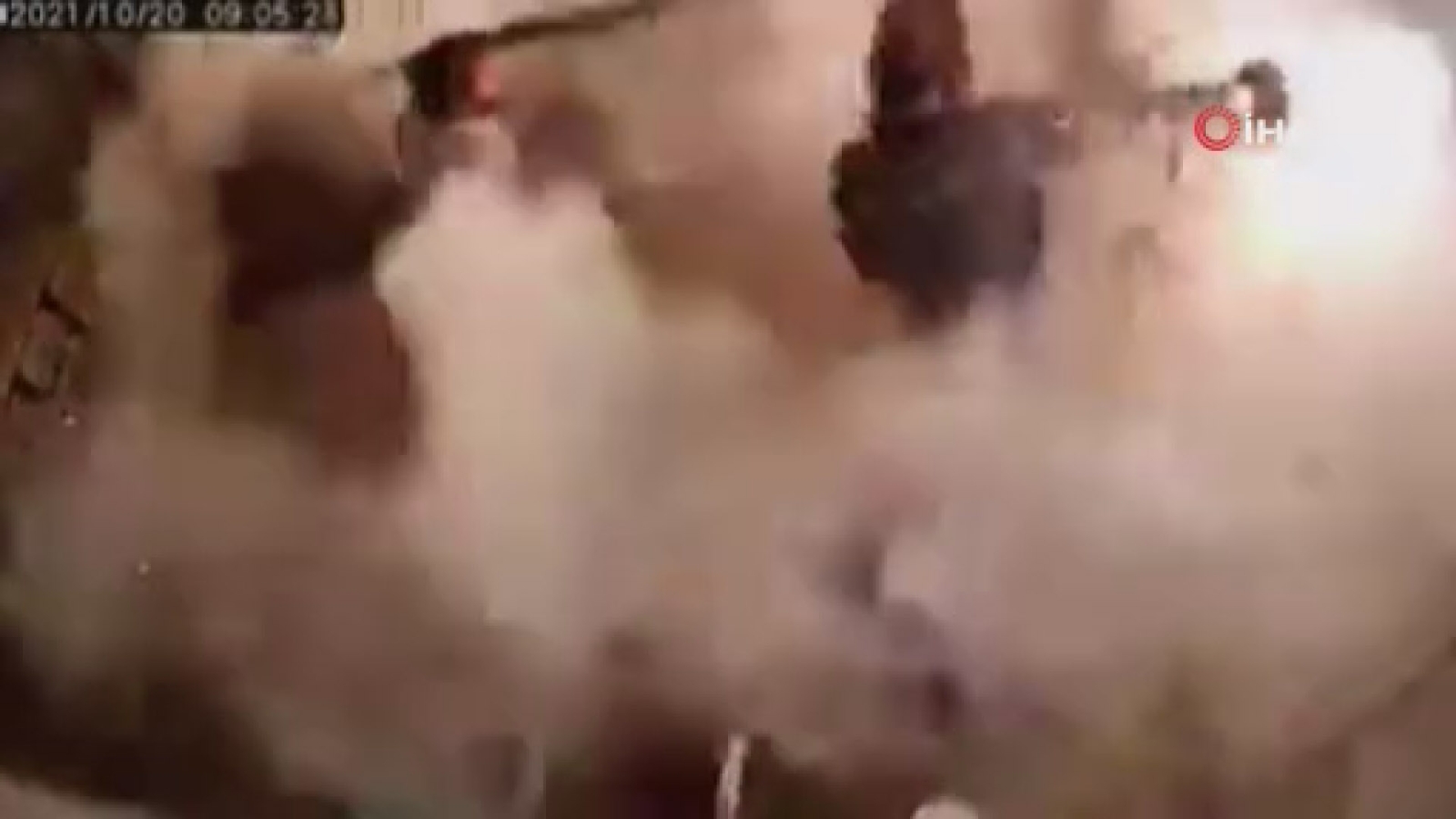 İdlib’teki Pazar Yerine Saldırı Anı Ortaya Çıktı